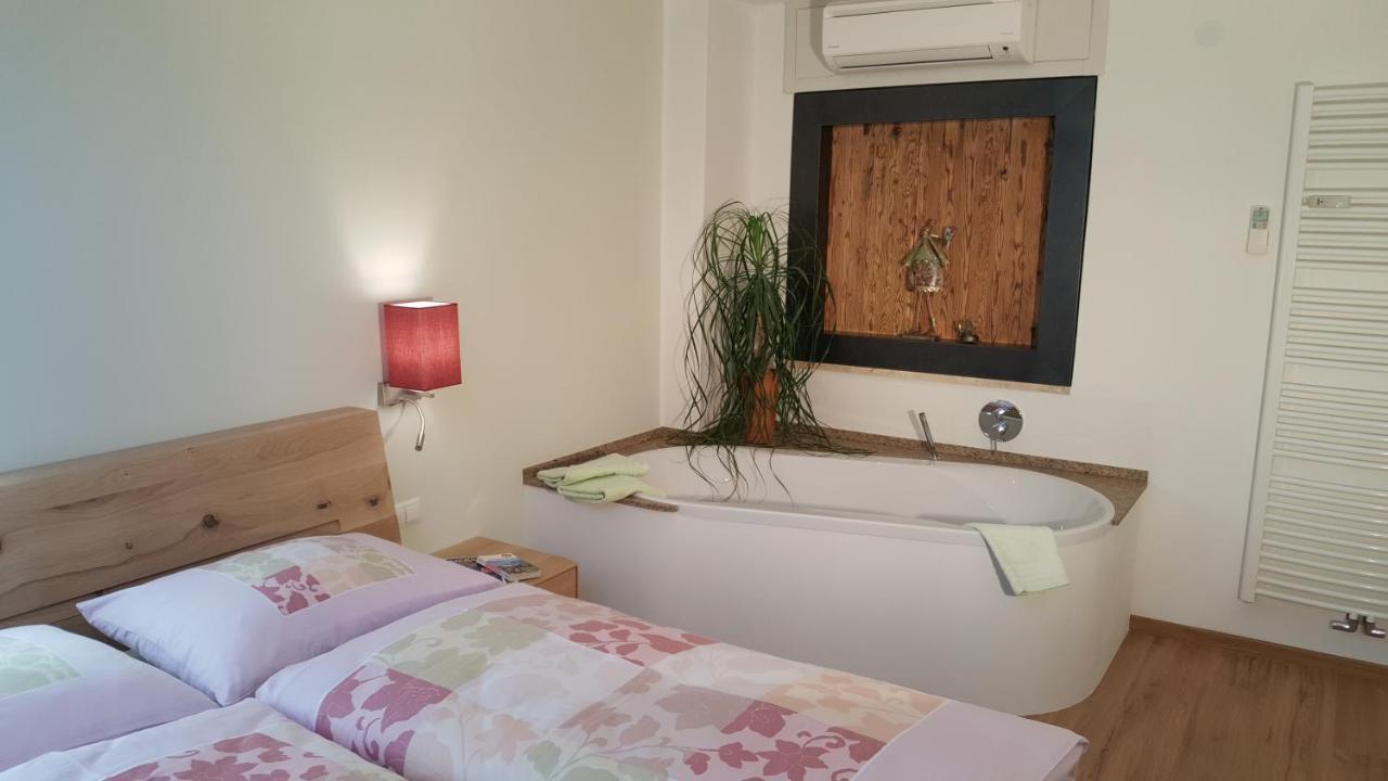 Viadolcevita - Gruene Gaestewohnung Lana Zewnętrze zdjęcie